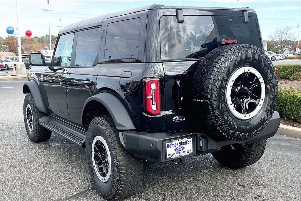 New 2025 Ford Bronco Outer Banks w/ Sasquatch Package image 3