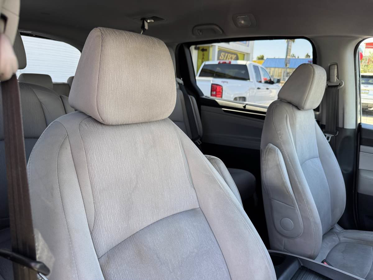 Used 2019 Honda Odyssey EX image 14