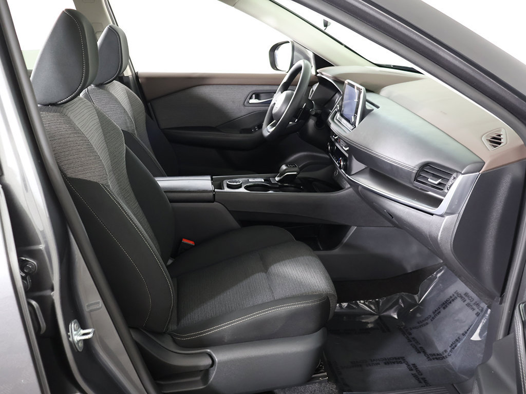 Used 2023 Nissan Rogue SV AWD/4WD image 29