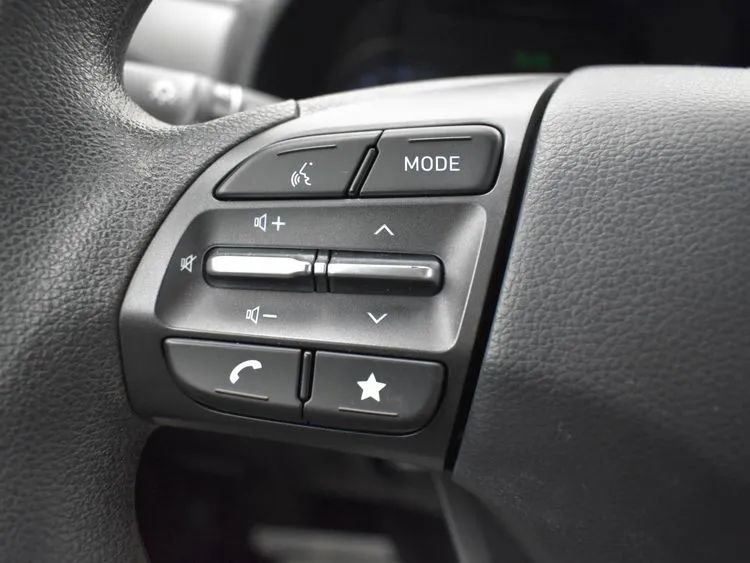 Used 2023 Hyundai Kona SEL AWD/4WD image 24