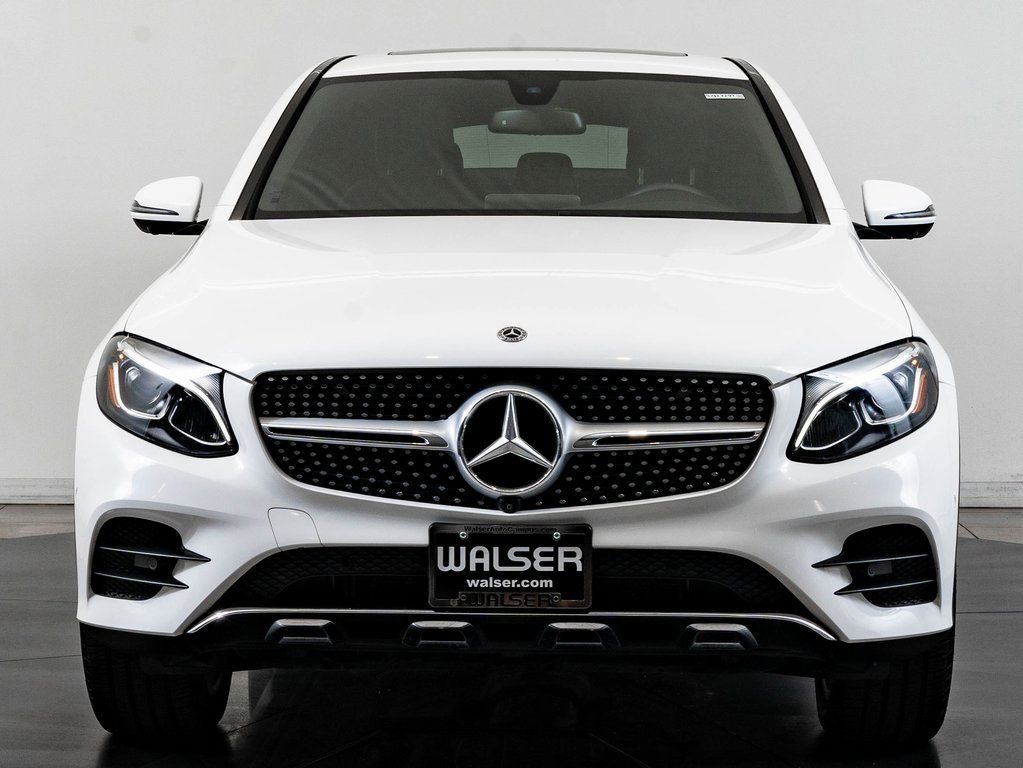 Used 2019 Mercedes-Benz GLC 300 4MATIC Coupe image 2