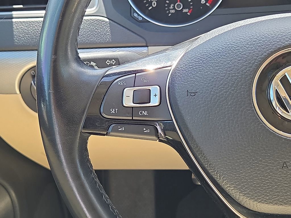 Used 2017 Volkswagen Jetta SE FWD image 18