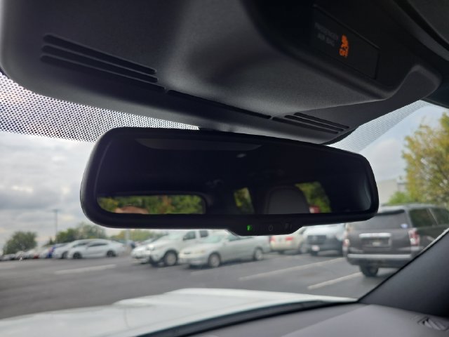 Used 2025 Nissan Armada SL AWD/4WD image 35