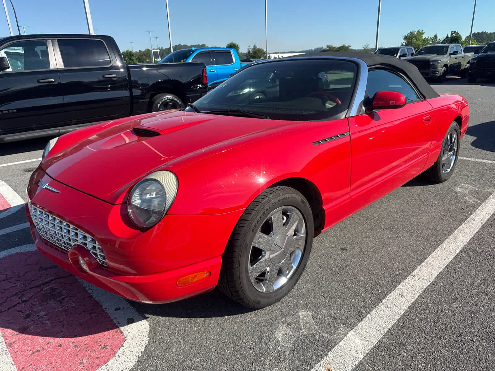 Used 2002 Ford Thunderbird RWD image 2