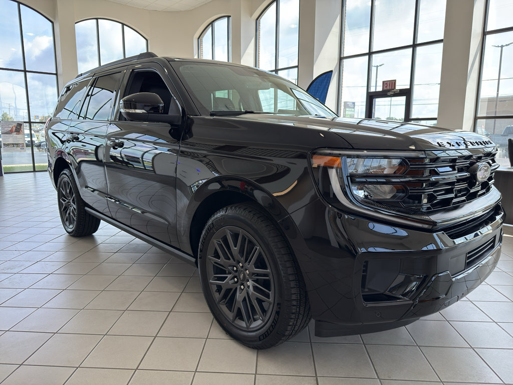 New 2027 Ford Expedition Platinum w/ Stealth Appearance Package AWD/4WD image 4
