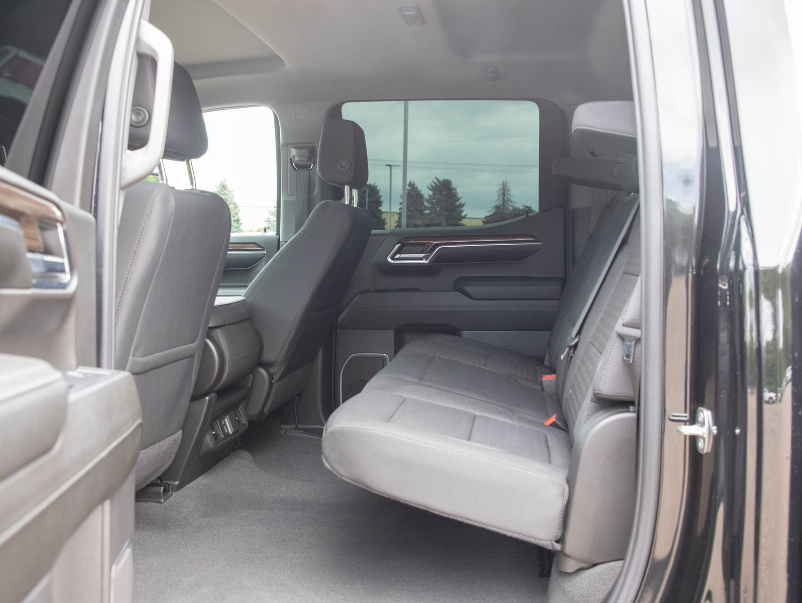 Used 2024 Chevrolet Silverado 1500 RST w/ Rally Edition AWD/4WD image 19