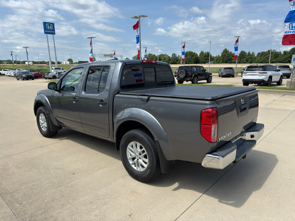 Used 2020 Nissan Frontier SV w/ SV Utility Package AWD/4WD image 7