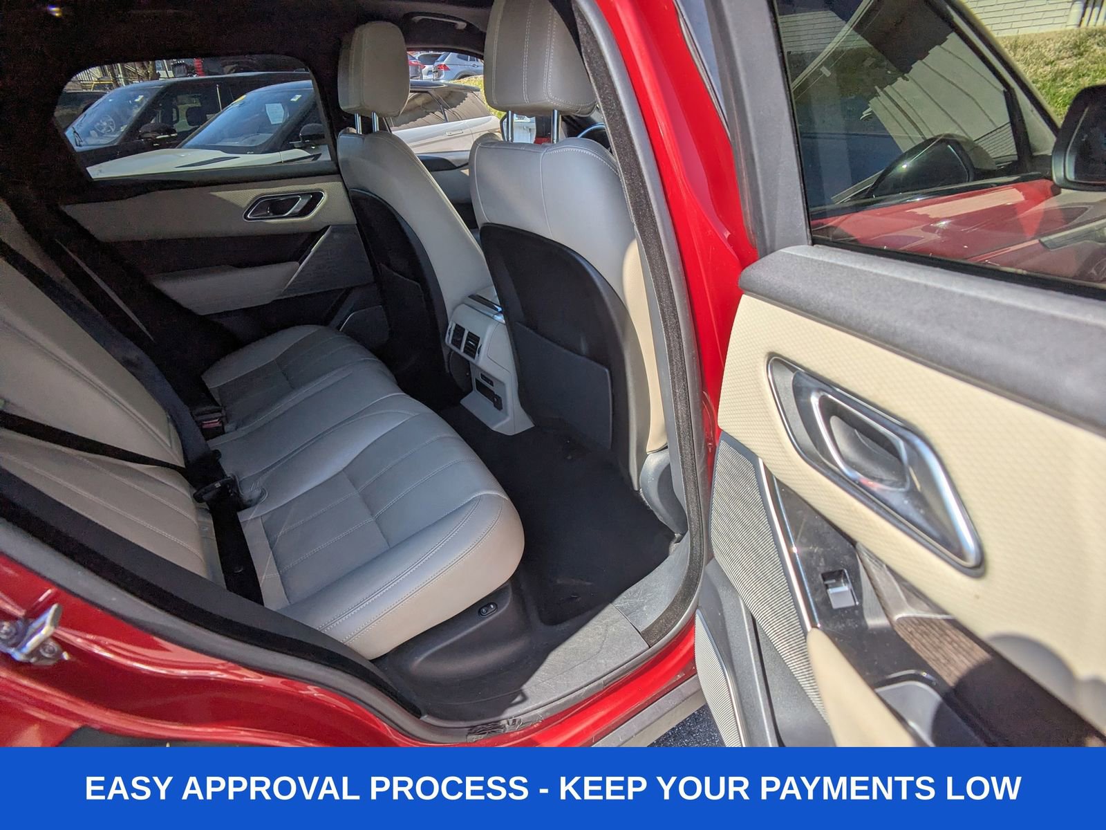 Used 2018 Land Rover Range Rover Velar R-Dynamic SE image 16