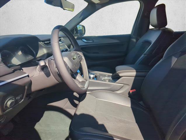 New 2025 Jeep Grand Cherokee Altitude image 3