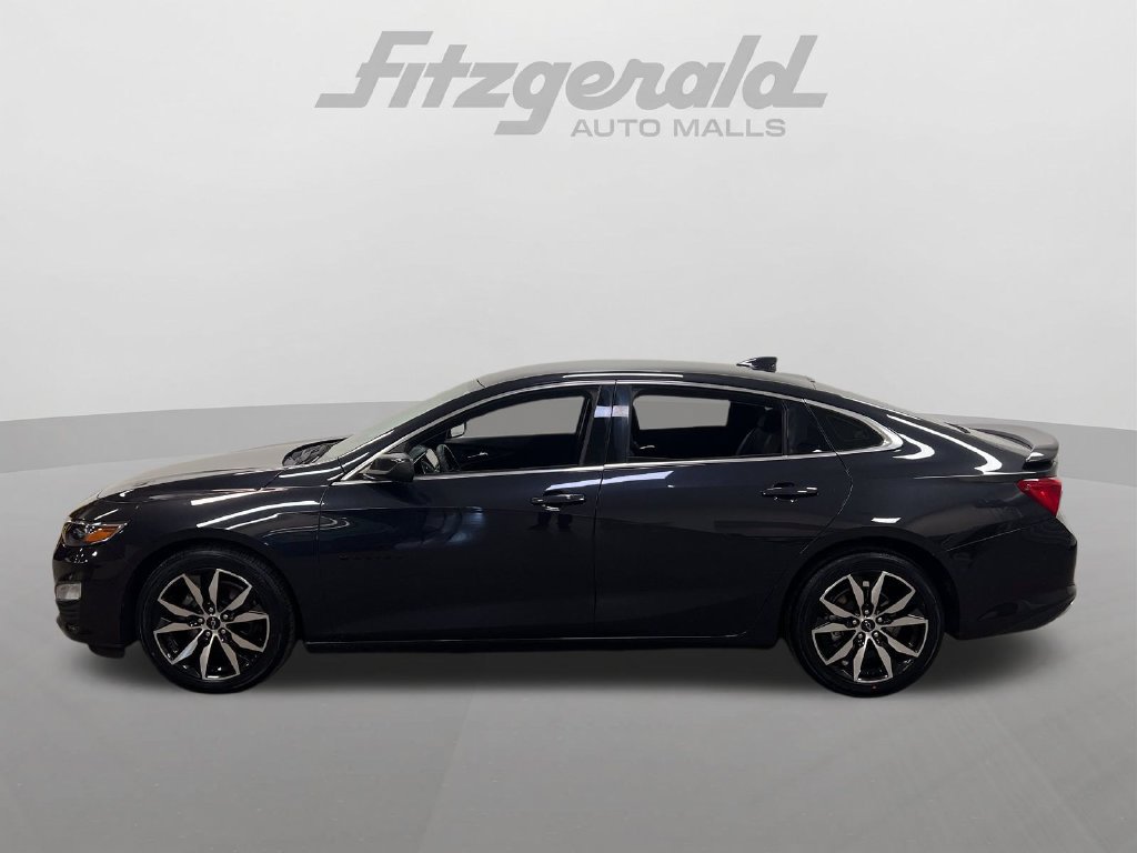 Used 2022 Chevrolet Malibu RS FWD image 2
