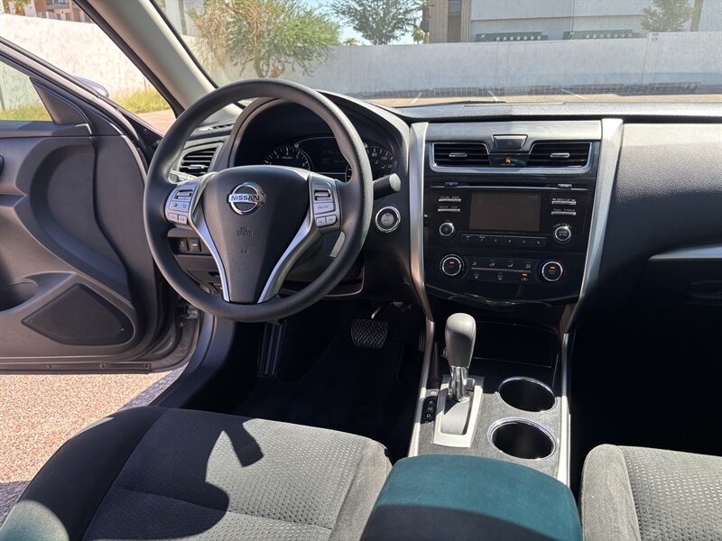 Used 2014 Nissan Altima 2.5 S w/ Display Audio Package FWD image 27