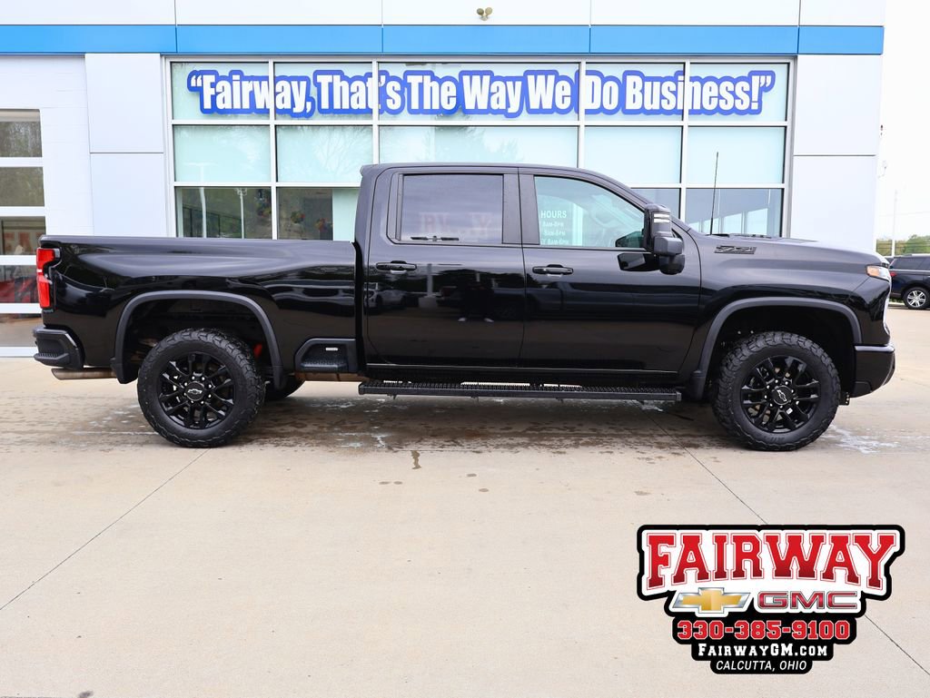 Used 2025 Chevrolet Silverado 2500 LT w/ Trail Boss Package AWD/4WD image 1