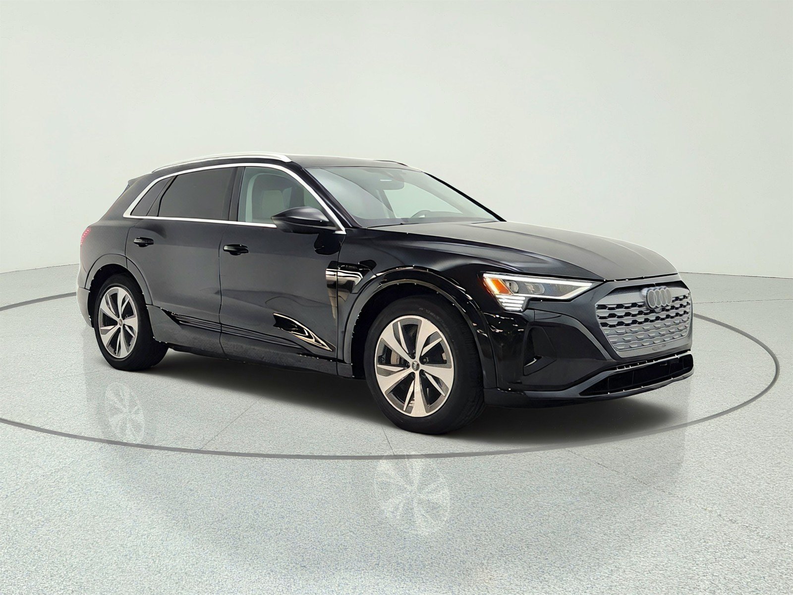 Used 2024 Audi Q8 e-tron Premium Plus w/ Premium Plus Package AWD/4WD image 3