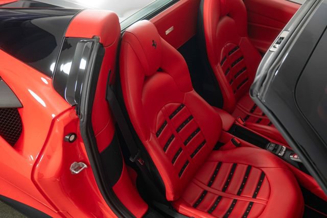 Used 2018 Ferrari 488 Spider RWD image 29