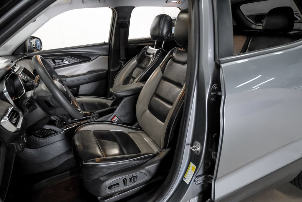 Used 2021 Chevrolet TrailBlazer LT w/ Sun and Liftgate Package FWD image 30