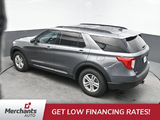 Used 2023 Ford Explorer XLT AWD/4WD image 25