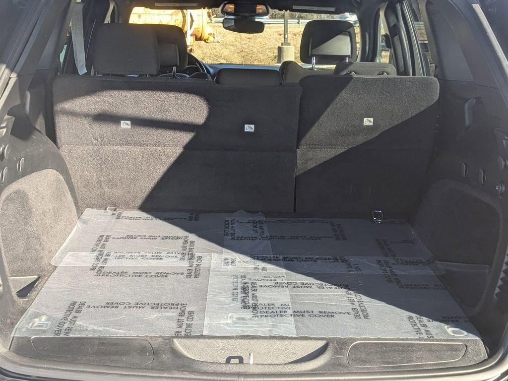 Used 2020 Jeep Grand Cherokee Laredo w/ 18" Wheel & 8.4" Radio Group image 31