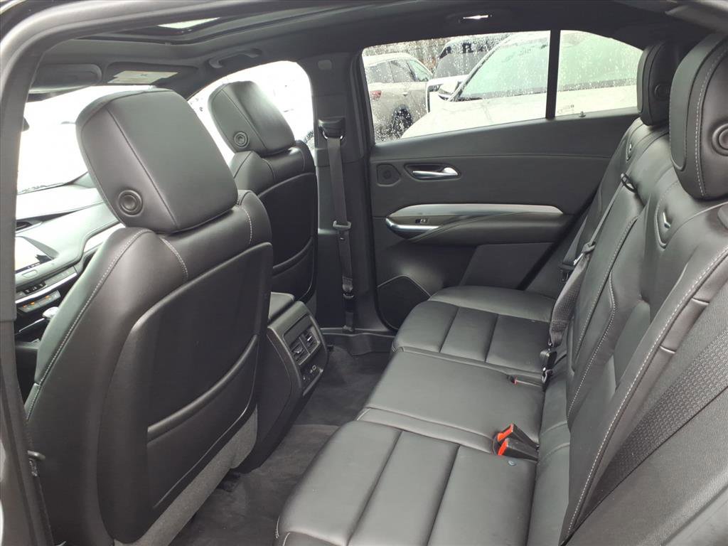 Used 2019 Cadillac XT4 Premium Luxury w/ Cold Weather Package image 15