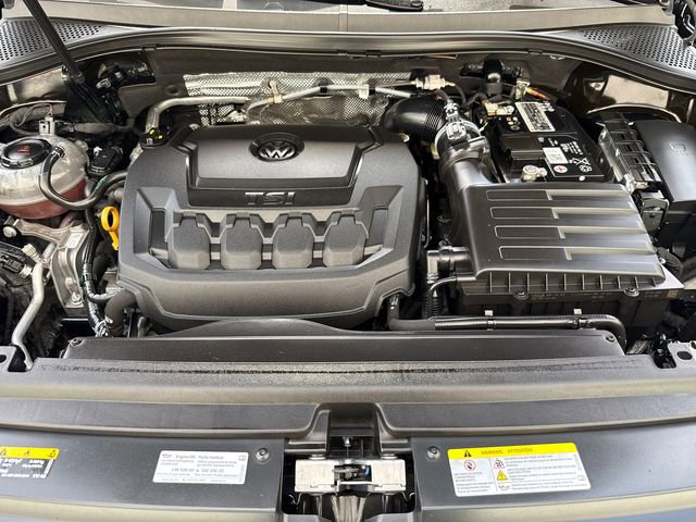 Certified 2021 Volkswagen Tiguan SE w/ Panoramic Sunroof Package image 14