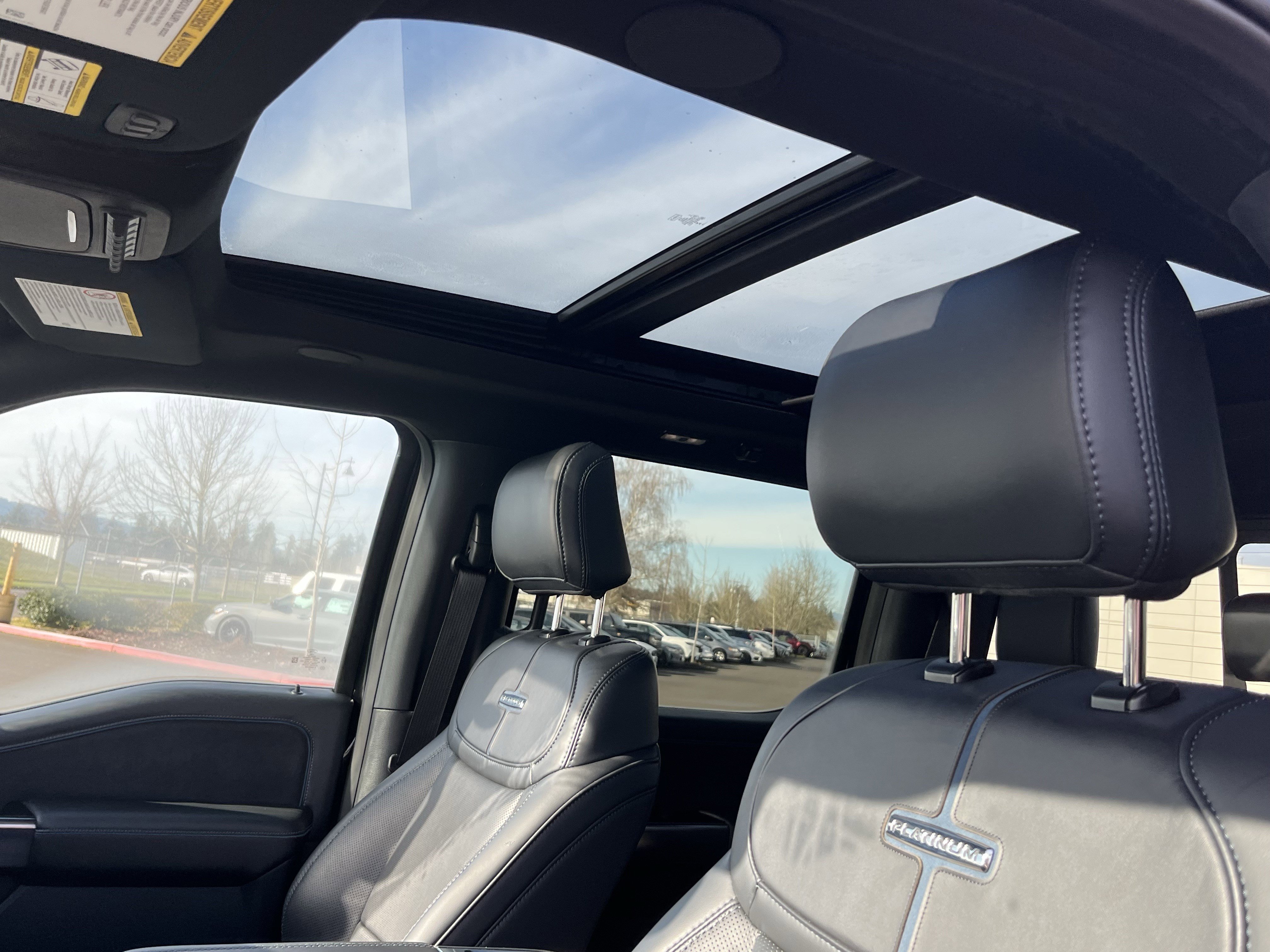 Used 2025 Ford F450 Platinum w/ FX4 Off-Road Package image 21