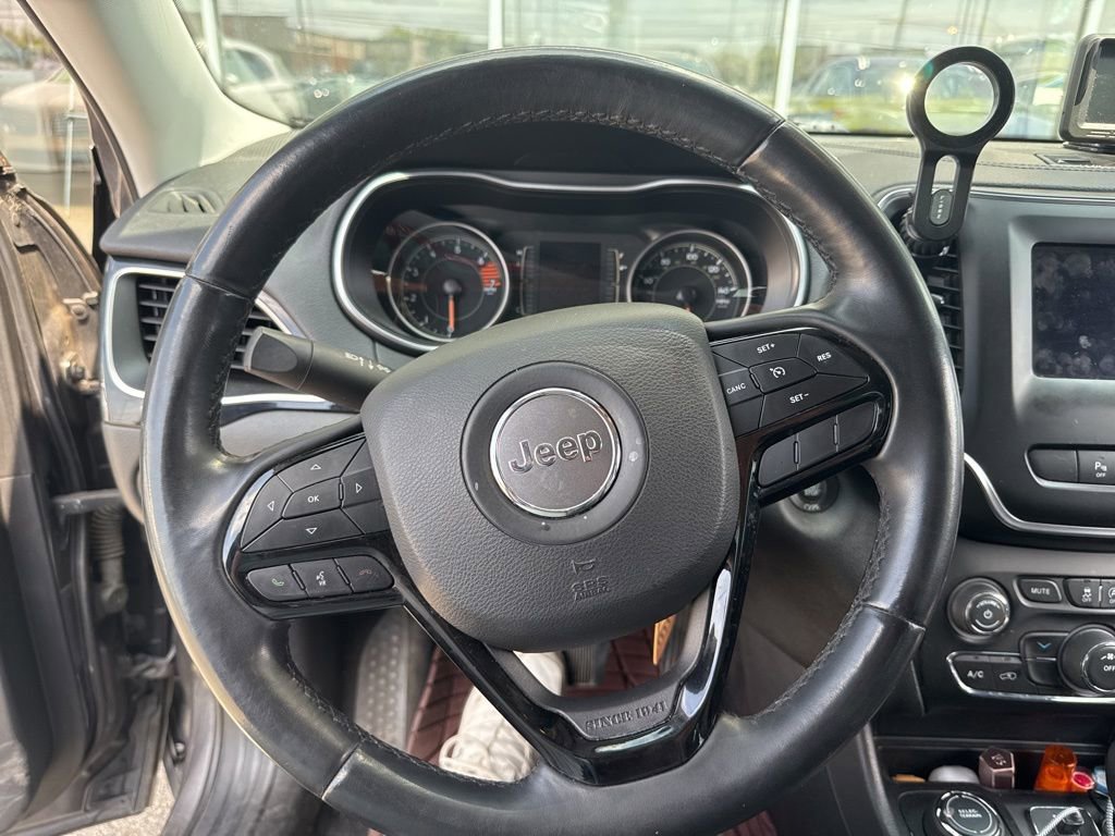 Used 2019 Jeep Cherokee Latitude Plus image 8