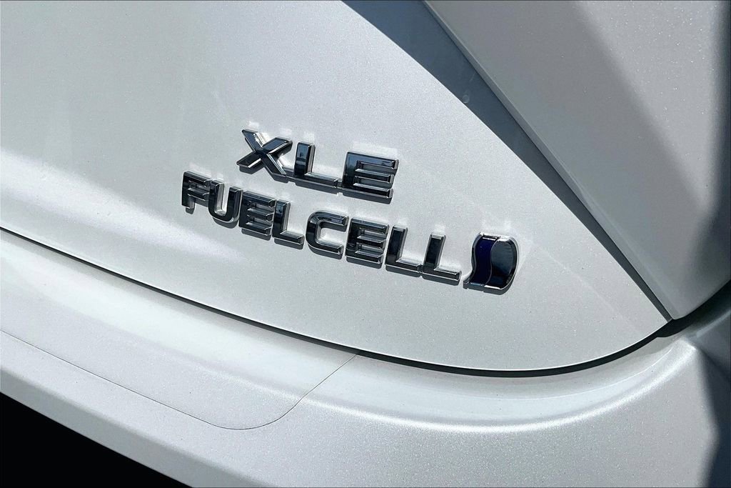 Used 2021 Toyota Mirai w/ Advanced Technology Package RWD image 23