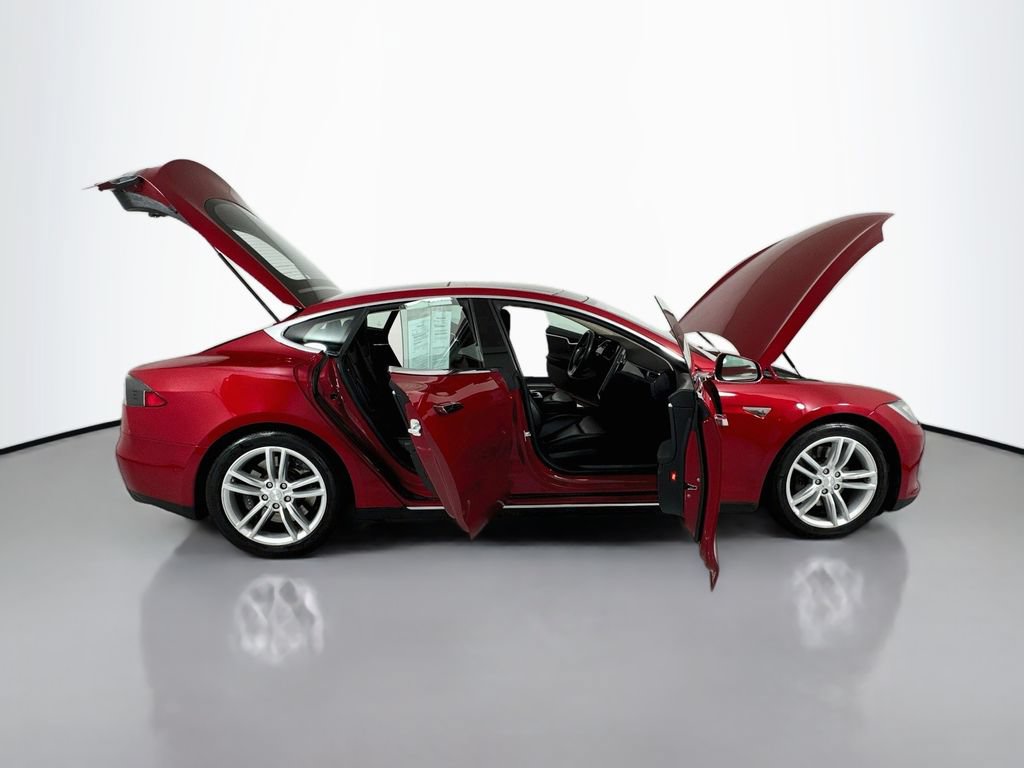 Used 2015 Tesla Model S 70D AWD/4WD image 26