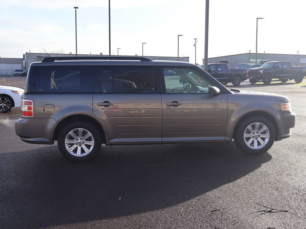 Used 2012 Ford Flex SE image 8