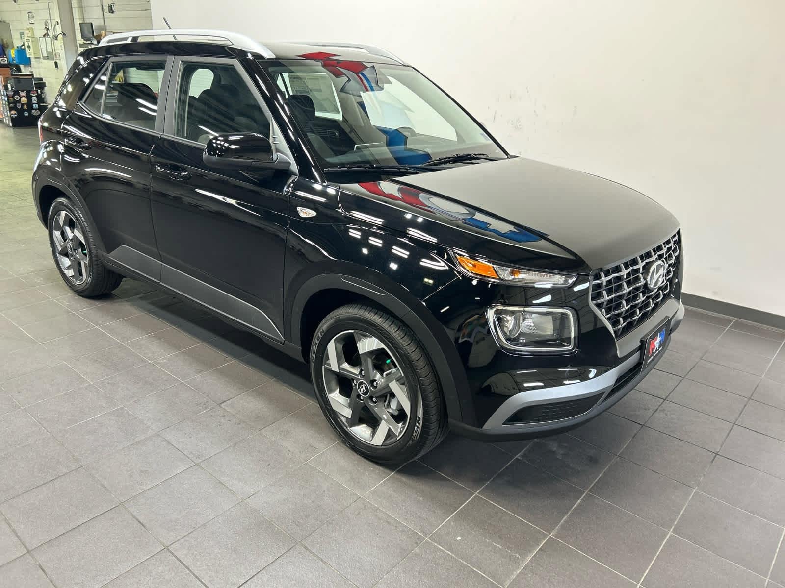 New 2026 Hyundai Venue SEL FWD image 2