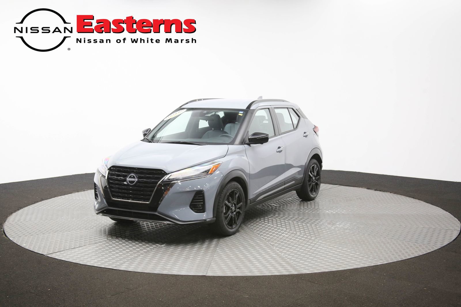 Used 2023 Nissan Kicks SR w/ SR Premium Package FWD image 54
