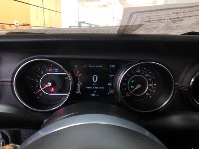 Used 2023 Jeep Gladiator Overland image 14