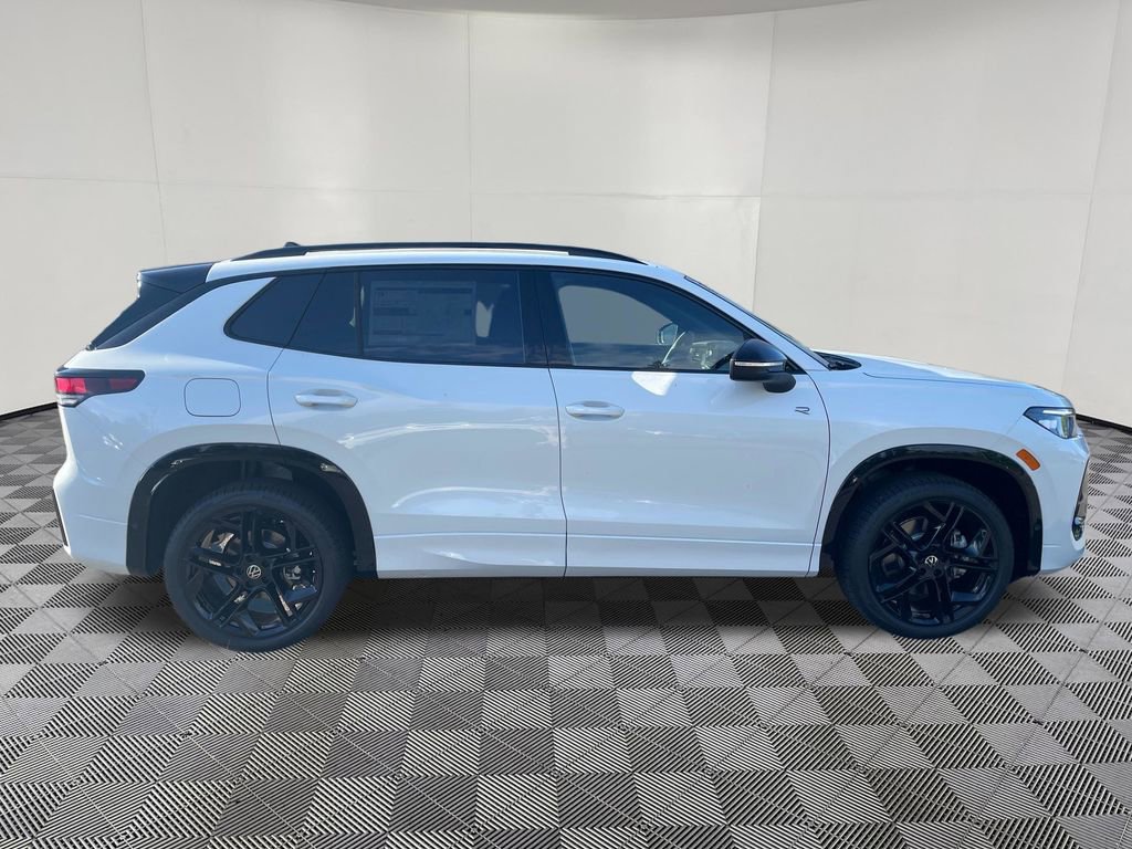 New 2026 Volkswagen Tiguan SE R-Line AWD/4WD image 4