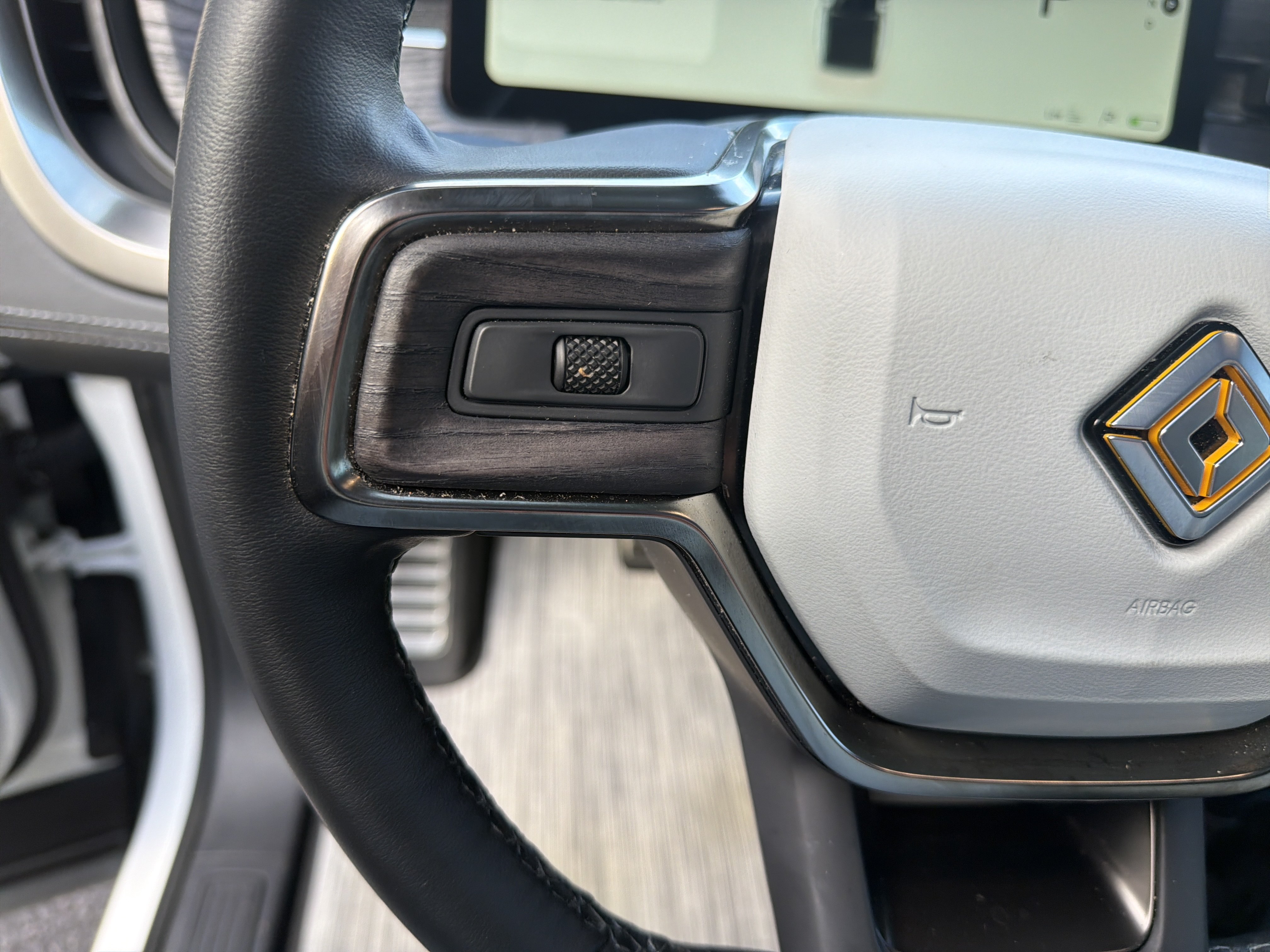 Used 2023 Rivian R1T Adventure Dual AWD/4WD image 19