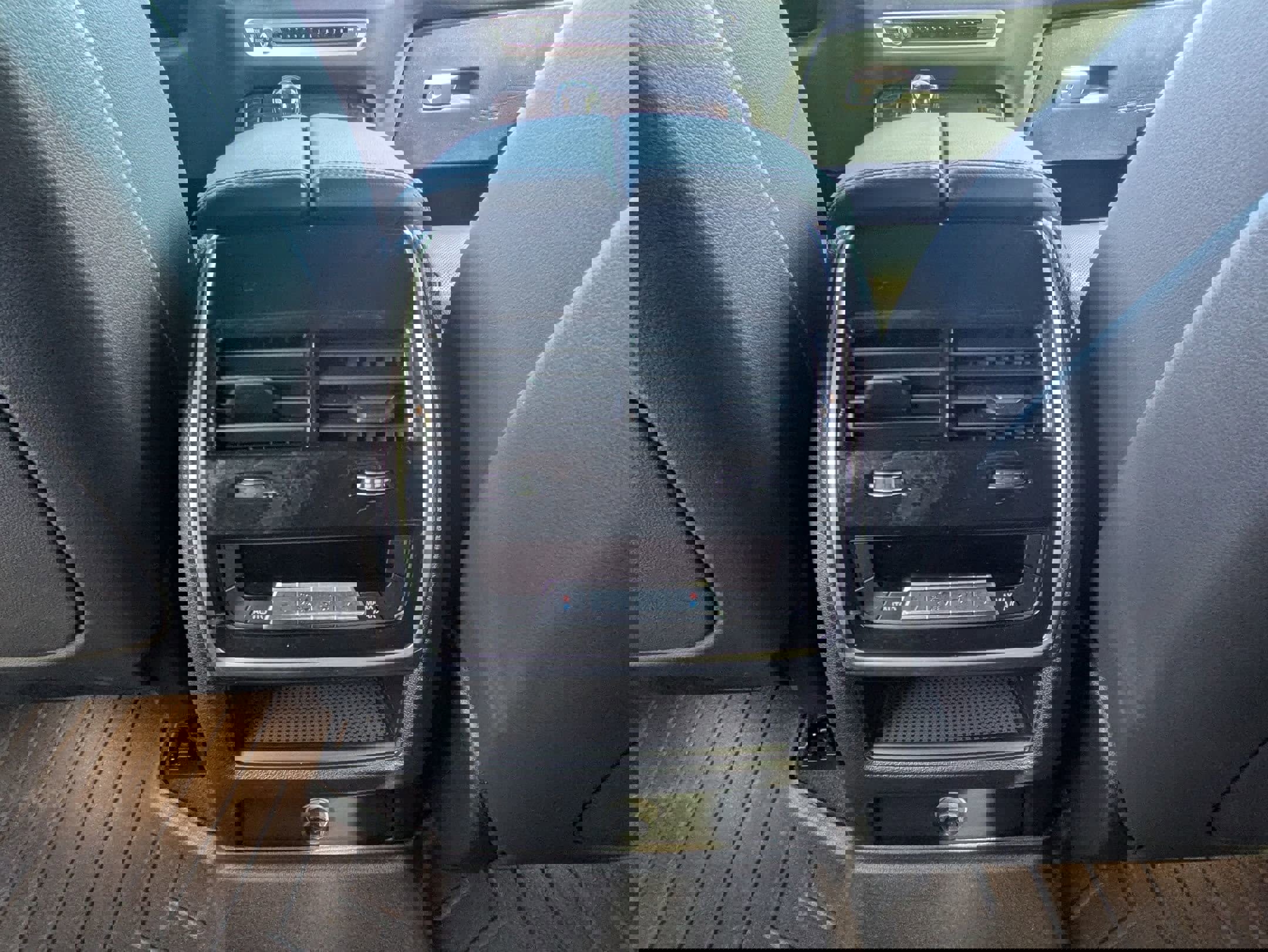 Used 2021 BMW X5 xDrive45e w/ Premium Package image 21