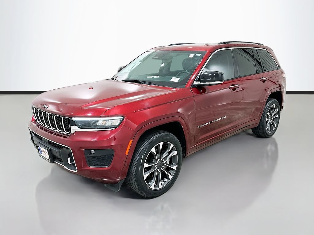 Used 2022 Jeep Grand Cherokee Overland RWD image 3