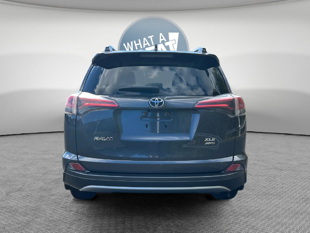 Used 2018 Toyota RAV4 XLE w/ Plus Extra Value Package AWD/4WD image 5