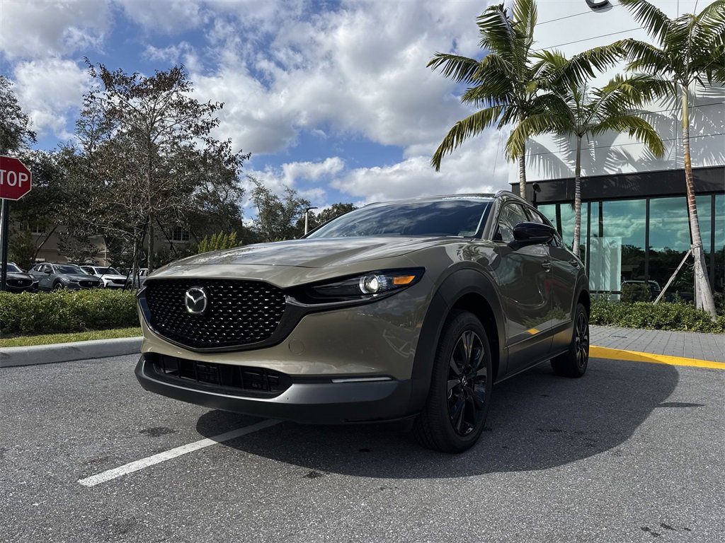 New 2024 MAZDA CX-30 Carbon image 32