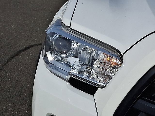 Used 2019 Toyota Tacoma SR5 image 11