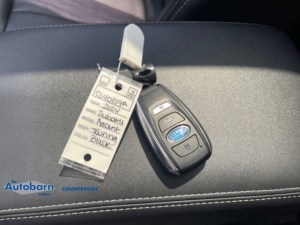 Used 2024 Subaru Ascent Touring AWD/4WD image 23