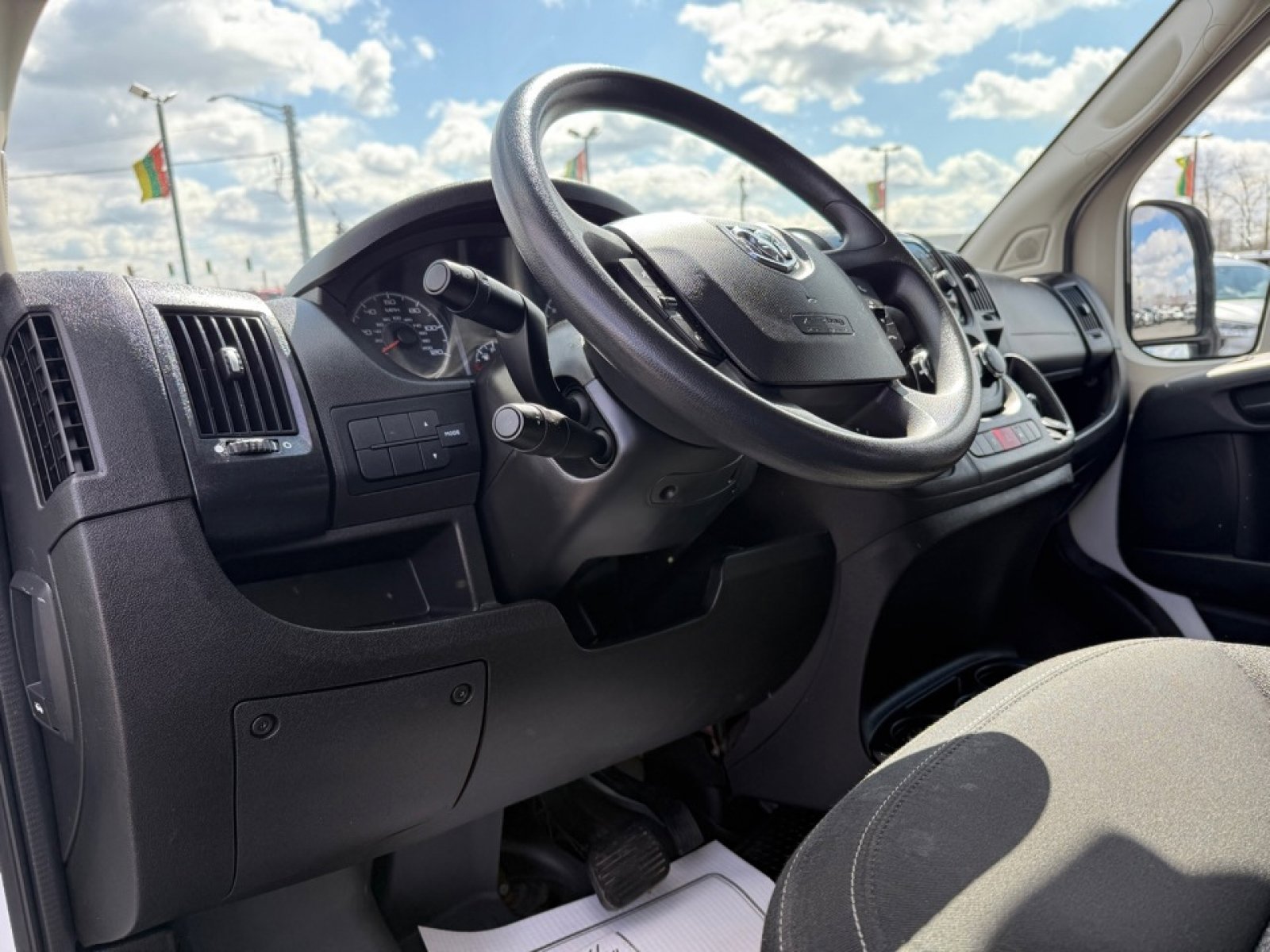 Used 2019 RAM ProMaster 1500 image 17