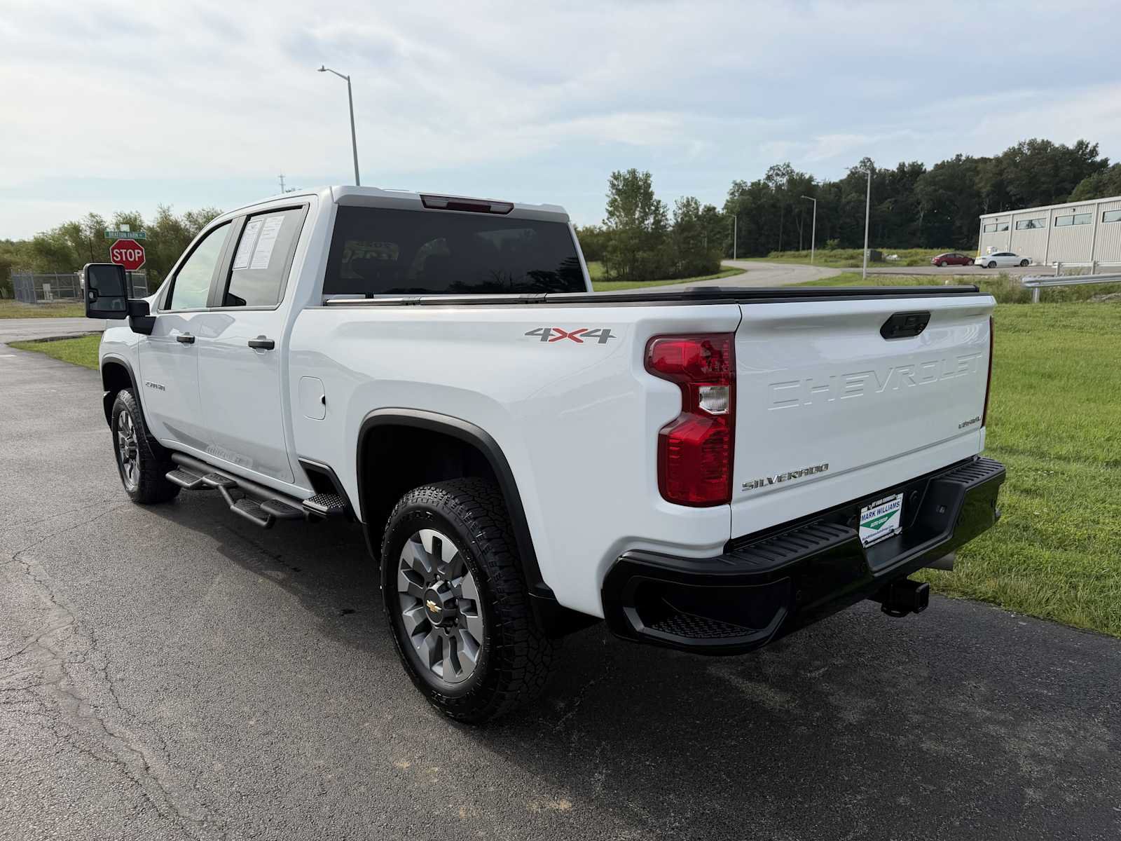Used 2025 Chevrolet Silverado 2500 Custom w/ Custom Value Package AWD/4WD image 4