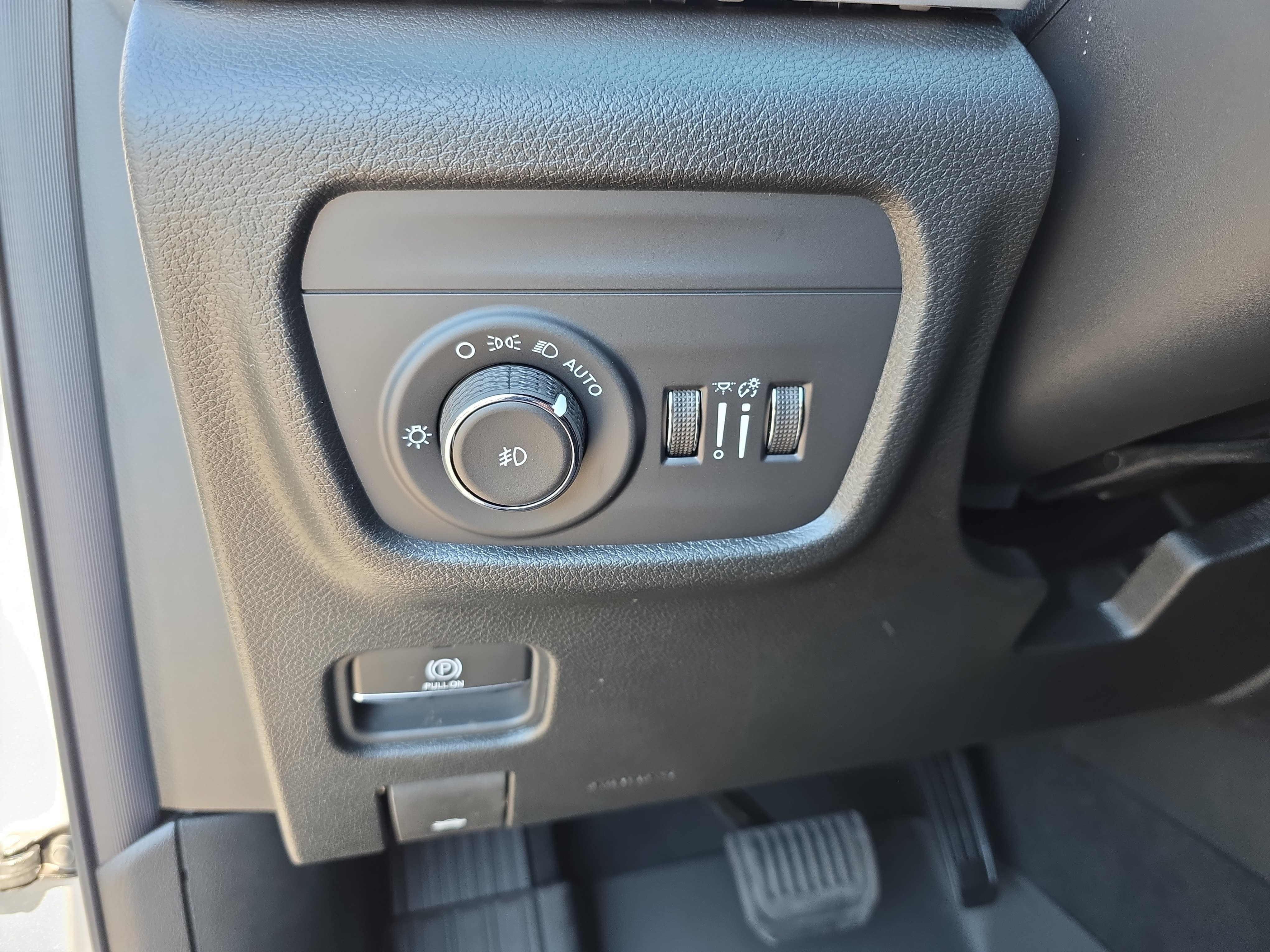 New 2026 Jeep Grand Cherokee Limited AWD/4WD image 24