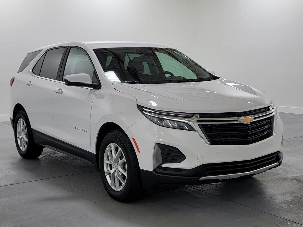 Used 2024 Chevrolet Equinox LT w/ LPO, Floor Liner Package FWD image 2