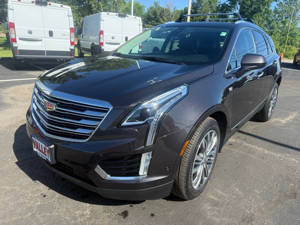 Used 2018 Cadillac XT5 Premium Luxury w/ Driver Assist Package AWD/4WD image 8