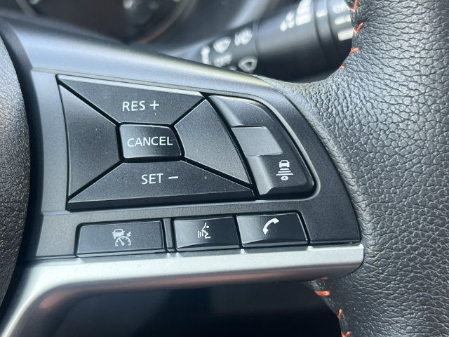 Used 2024 Nissan Kicks SR w/ SR Premium Package FWD image 19