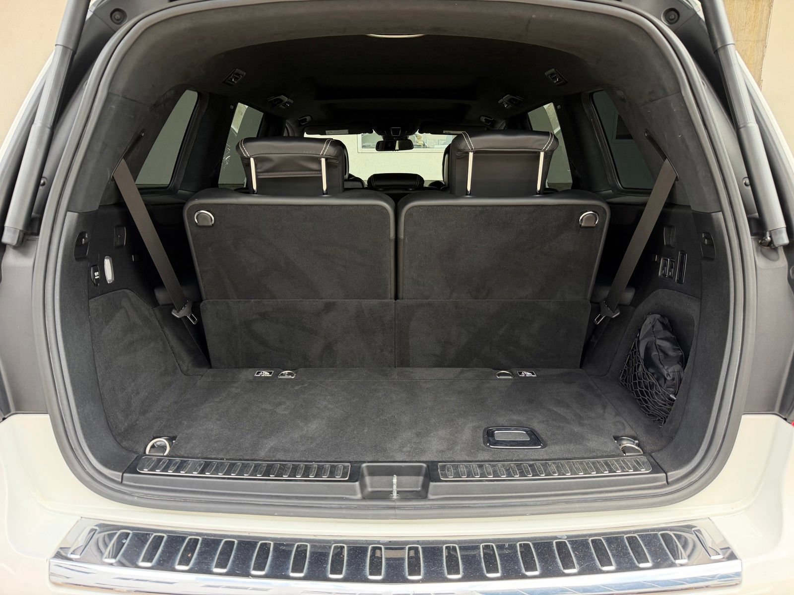 Used 2016 Mercedes-Benz GL 63 AMG 4MATIC image 17