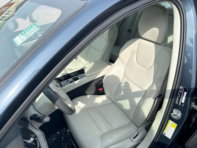 Certified 2024 Volvo S60 B5 Plus w/ Climate Package AWD/4WD image 16
