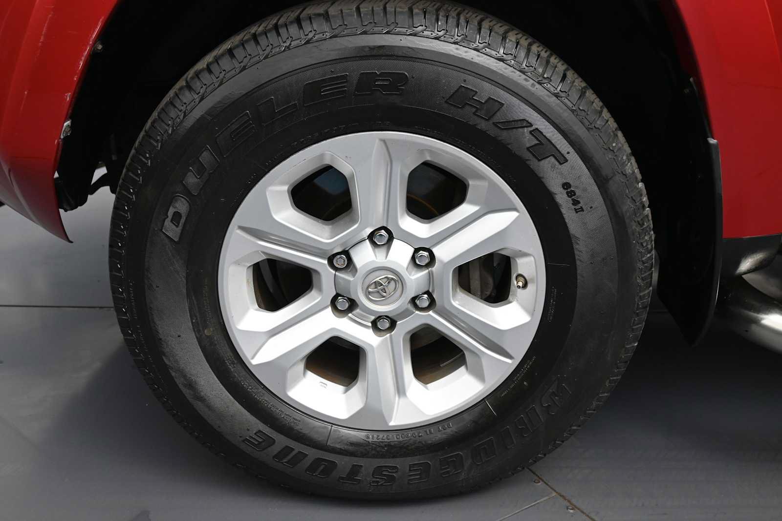 Used 2016 Toyota 4Runner SR5 AWD/4WD image 14