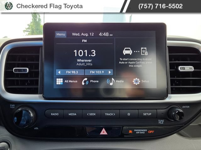 Used 2024 Hyundai Venue SEL FWD image 21