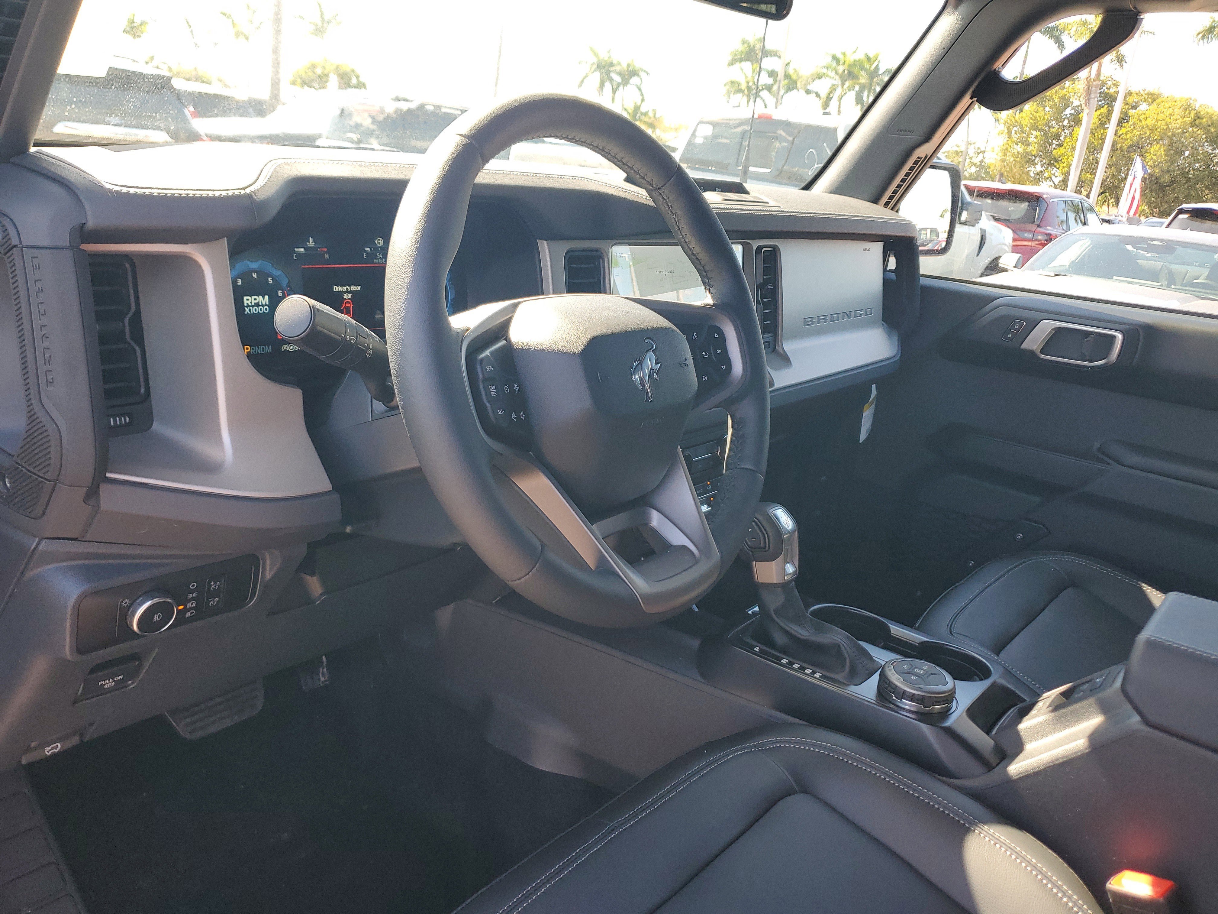 New 2026 Ford Bronco Outer Banks w/ Black Appearance Package image 9